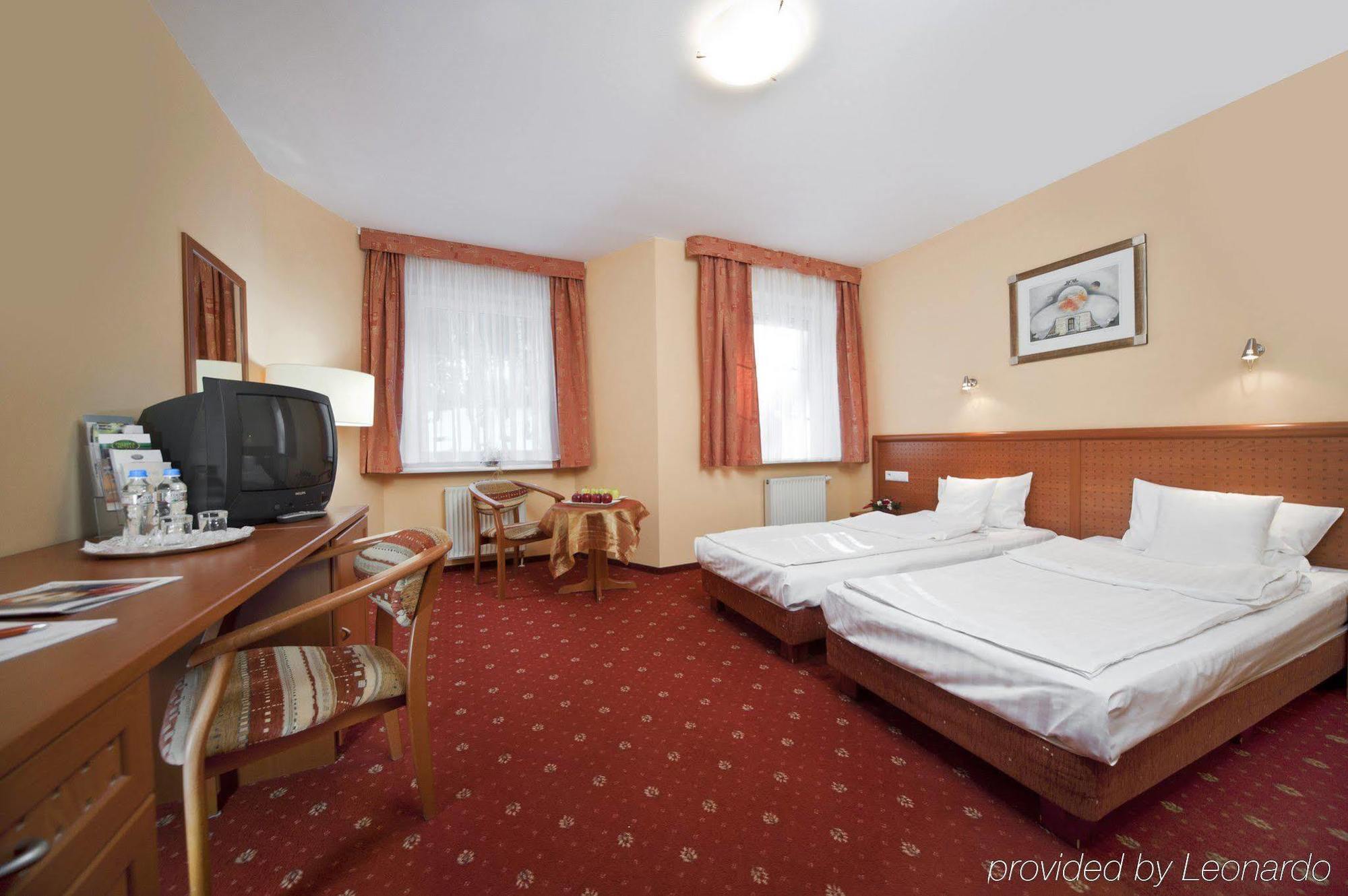 Hotel Vivaldi คาร์ปัตซ์ ห้อง รูปภาพ